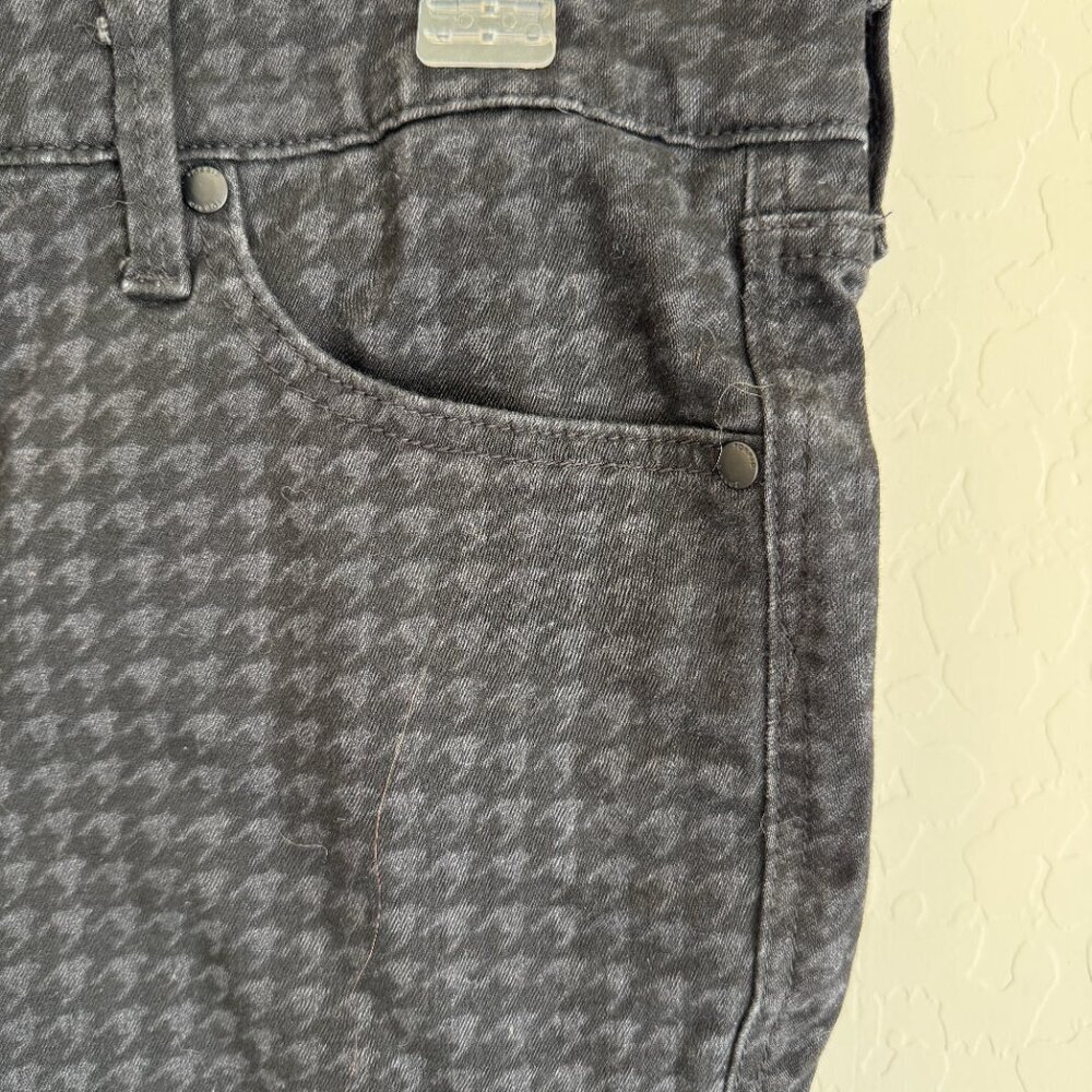 Torrid Sky High Skinny Jeans | Black Houndstooth | Size 15 Regular - Picture 2 of 4